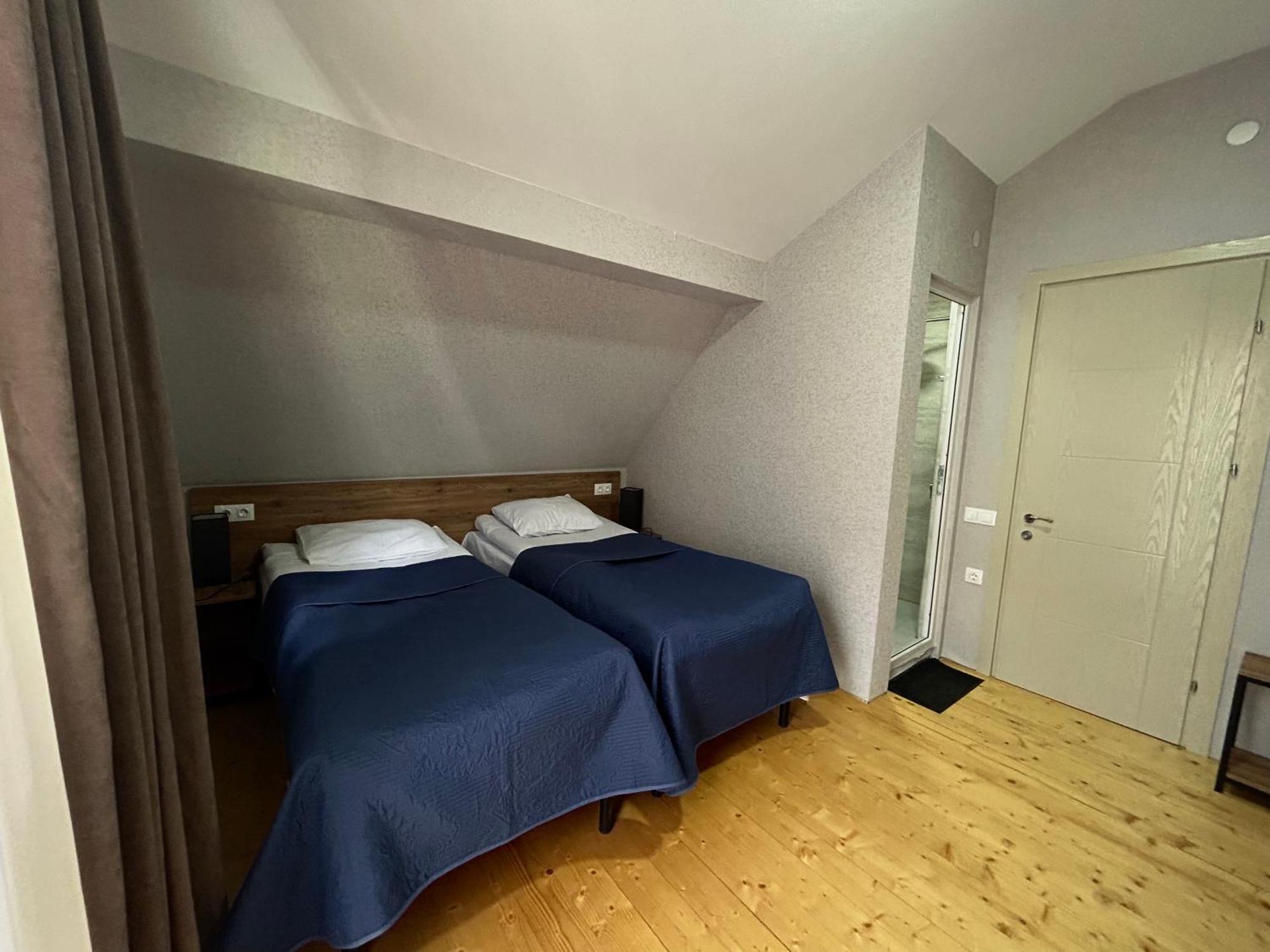 Aldema Hotell Kazbegi Eksteriør bilde